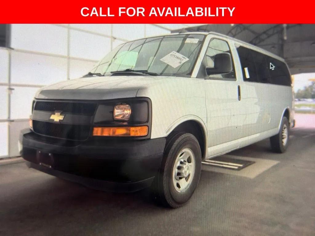 chevrolet express passenger 2017 1GAZGNFG5H1292599 image chevrolet express passenger 2017 1GAZGNFG5H1292599 image
